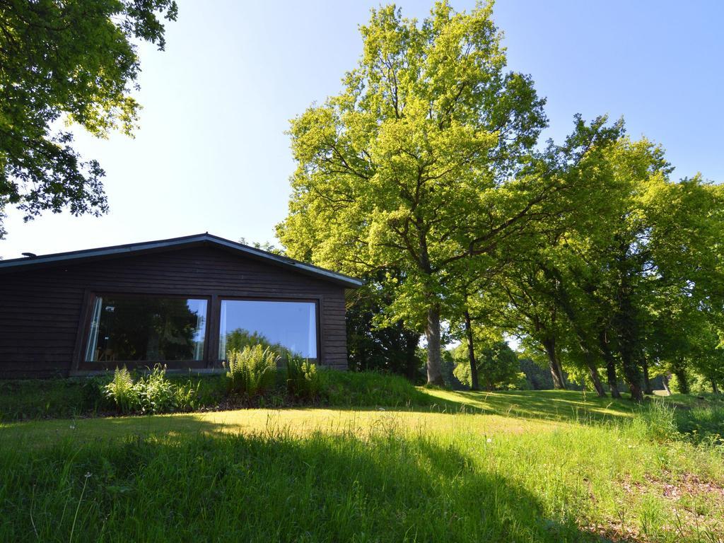 Modern Chalet With Private Tennis Court In Humain Villa Exterior photo